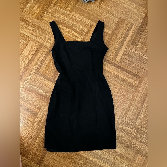 Le château black mini dress size small - Picture 4 of 6
